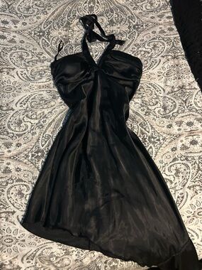 Alyn Paige Black One-Shoulder Satin Dress